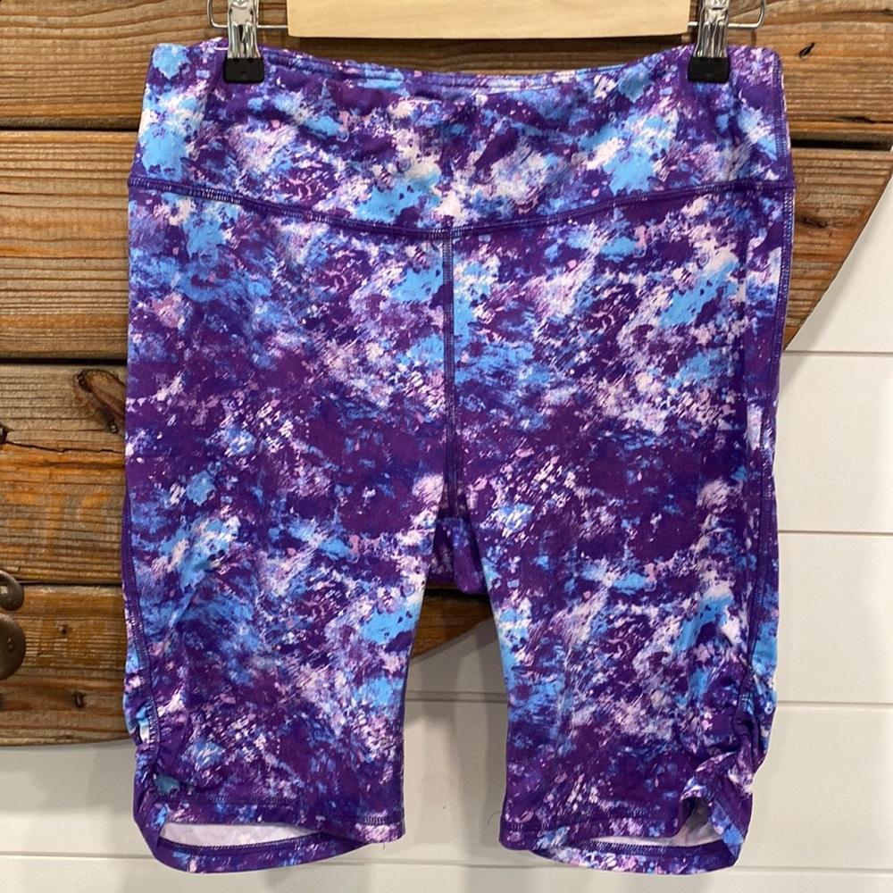 GAIAM sport shorts